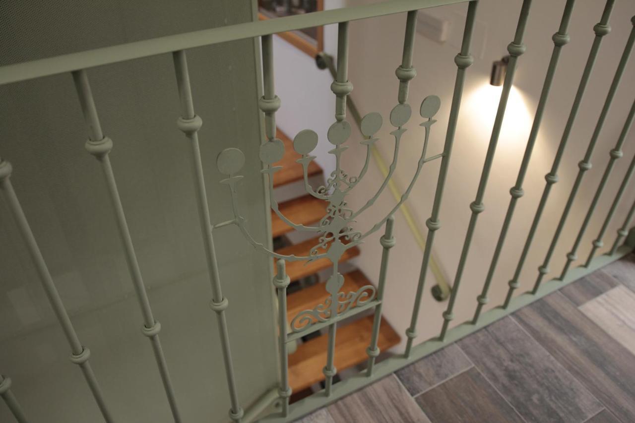 Hospedium Dlj Hostal Tematico Desde La Juderia Arjona Εξωτερικό φωτογραφία