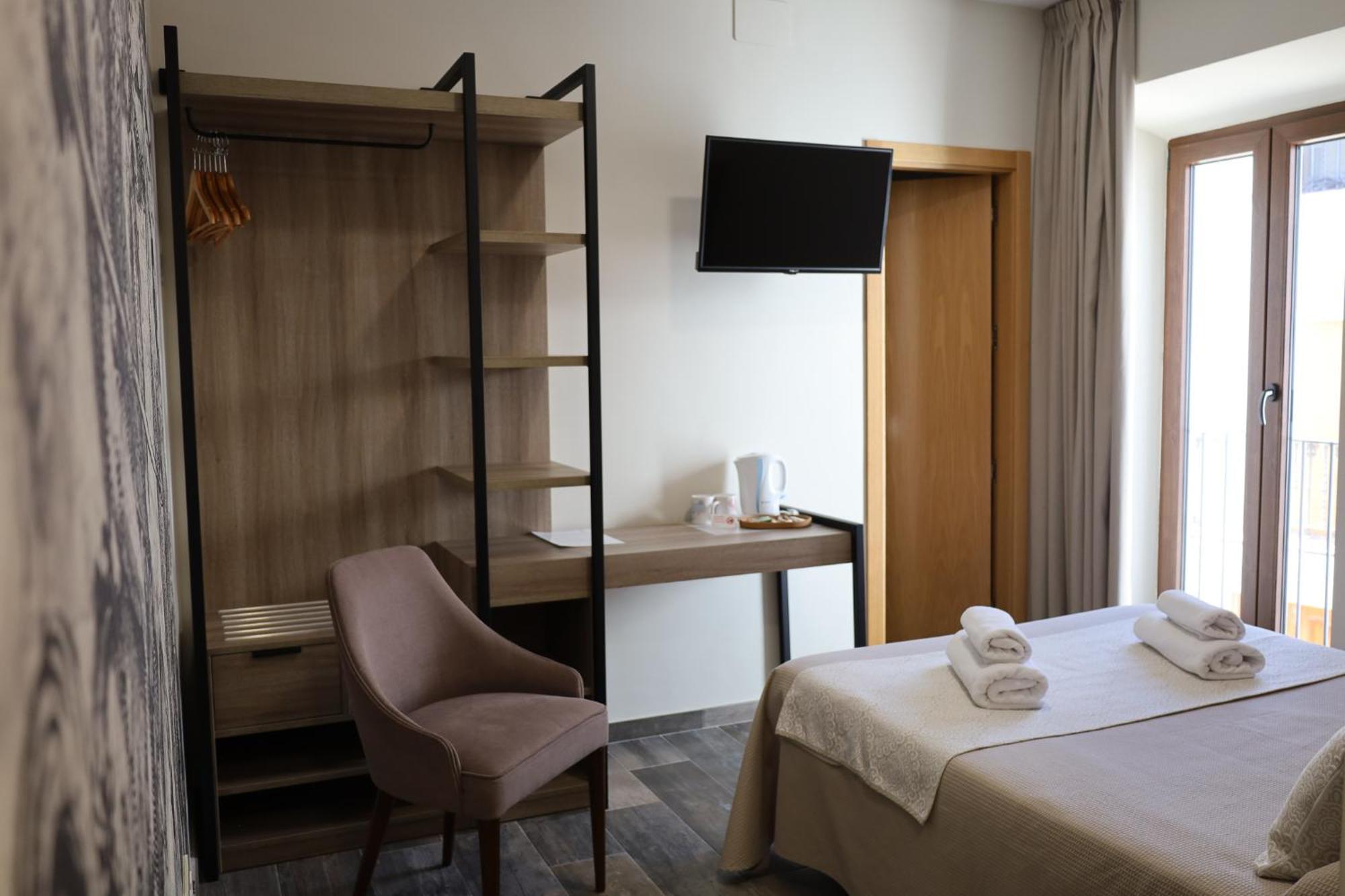 Hospedium Dlj Hostal Tematico Desde La Juderia Arjona Εξωτερικό φωτογραφία