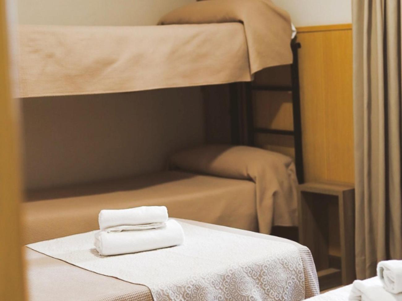 Hospedium Dlj Hostal Tematico Desde La Juderia Arjona Εξωτερικό φωτογραφία